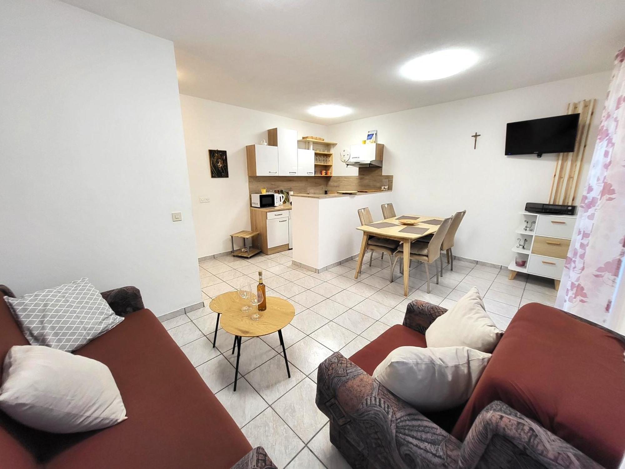 Apartments Pitve Єлса Екстер'єр фото